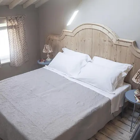 Couette-café Antique Maison