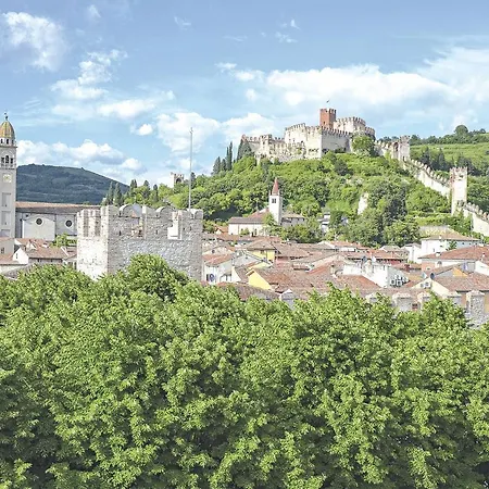 Antique Maison Couette-café