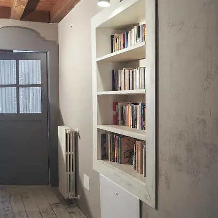 Antique Maison Couette-café