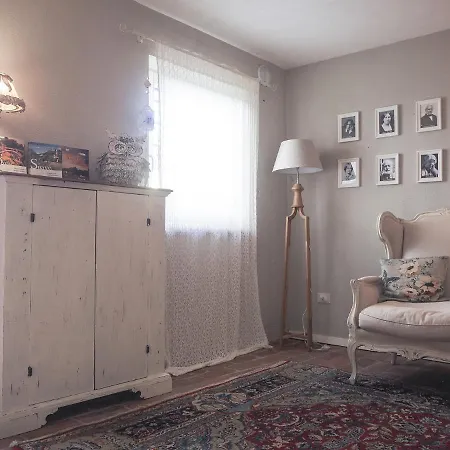 Antique Maison Couette-café Soave (Verona)