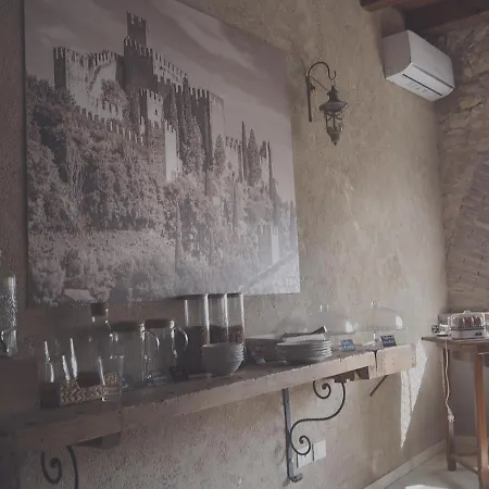 Couette-café Antique Maison