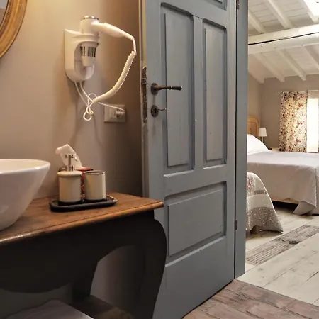 Antique Maison 4*