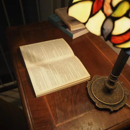 Antique Maison Bed & Breakfast