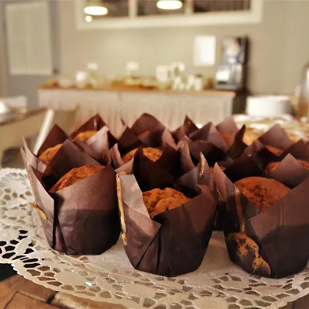 Bed & Breakfast Antique Maison 4*